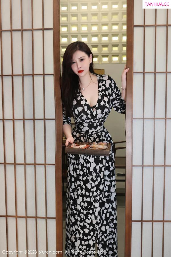 王格 王婉悠 [XiuRen]高清写真图 2023.10.23 No.7548 王婉悠Queen 丰腴美臀第2张图片